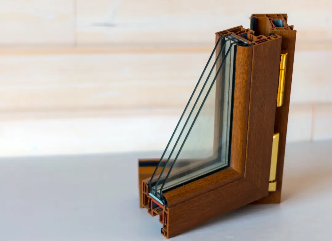 Installation de fenêtre en bois sur mesure Leucate